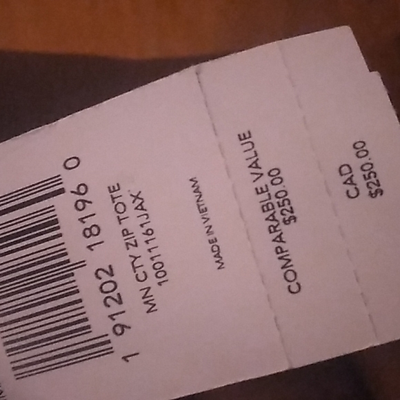 Women's  authentic Coach hand bag - Picture 4 of 4